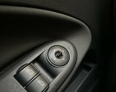 Черный Форд Си-Макс, объемом двигателя 1.8 л и пробегом 282 тыс. км за 4899 $, фото 23 на Automoto.ua