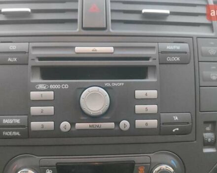 Черный Форд Си-Макс, объемом двигателя 1.6 л и пробегом 277 тыс. км за 5500 $, фото 15 на Automoto.ua