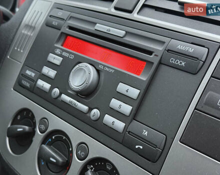 Черный Форд Си-Макс, объемом двигателя 1.6 л и пробегом 234 тыс. км за 5750 $, фото 37 на Automoto.ua