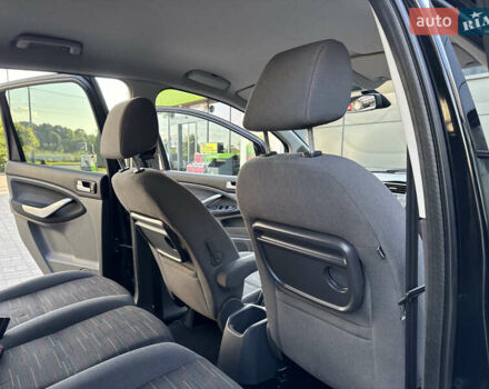 Чорний Форд Сі-Макс, об'ємом двигуна 1.6 л та пробігом 227 тис. км за 6499 $, фото 86 на Automoto.ua