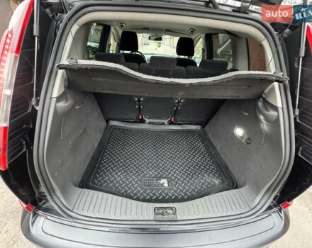 Черный Форд Си-Макс, объемом двигателя 2 л и пробегом 190 тыс. км за 4999 $, фото 10 на Automoto.ua