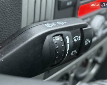 Черный Форд Си-Макс, объемом двигателя 1.6 л и пробегом 234 тыс. км за 5750 $, фото 42 на Automoto.ua