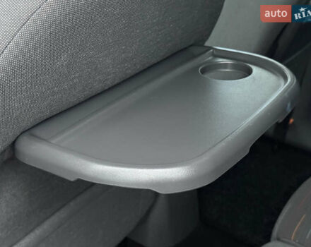 Черный Форд Си-Макс, объемом двигателя 1.6 л и пробегом 234 тыс. км за 5750 $, фото 29 на Automoto.ua