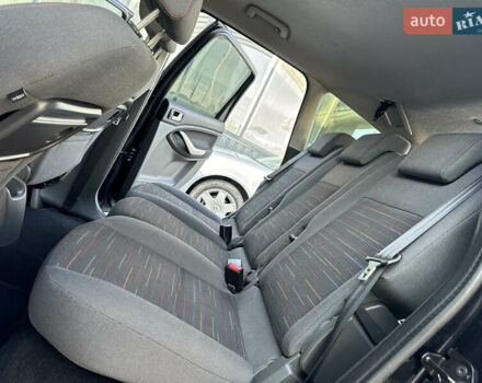 Чорний Форд Сі-Макс, об'ємом двигуна 1.6 л та пробігом 227 тис. км за 6499 $, фото 51 на Automoto.ua