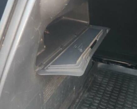 Черный Форд Си-Макс, объемом двигателя 1.6 л и пробегом 277 тыс. км за 5500 $, фото 24 на Automoto.ua