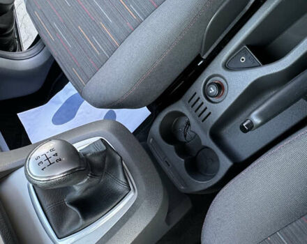 Чорний Форд Сі-Макс, об'ємом двигуна 1.6 л та пробігом 227 тис. км за 6499 $, фото 58 на Automoto.ua