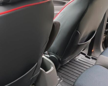 Черный Форд Си-Макс, объемом двигателя 1.6 л и пробегом 189 тыс. км за 6600 $, фото 9 на Automoto.ua