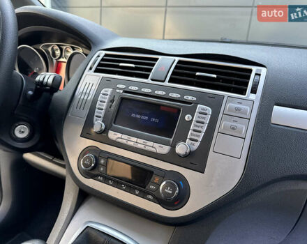 Чорний Форд Сі-Макс, об'ємом двигуна 1.6 л та пробігом 227 тис. км за 6499 $, фото 81 на Automoto.ua