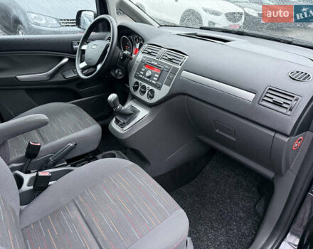 Черный Форд Си-Макс, объемом двигателя 1.6 л и пробегом 234 тыс. км за 5750 $, фото 34 на Automoto.ua