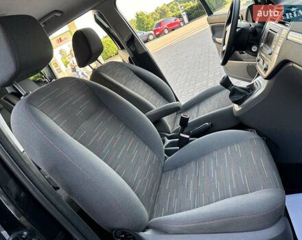 Чорний Форд Сі-Макс, об'ємом двигуна 1.6 л та пробігом 227 тис. км за 6499 $, фото 73 на Automoto.ua