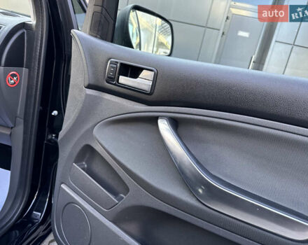 Чорний Форд Сі-Макс, об'ємом двигуна 1.6 л та пробігом 227 тис. км за 6499 $, фото 71 на Automoto.ua