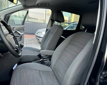 Черный Форд Си-Макс, объемом двигателя 1.6 л и пробегом 227 тыс. км за 6699 $, фото 4 на Automoto.ua