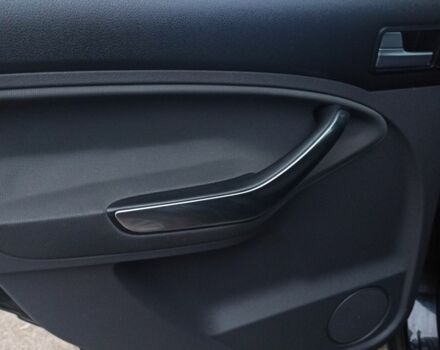 Черный Форд Си-Макс, объемом двигателя 1.6 л и пробегом 189 тыс. км за 6600 $, фото 12 на Automoto.ua