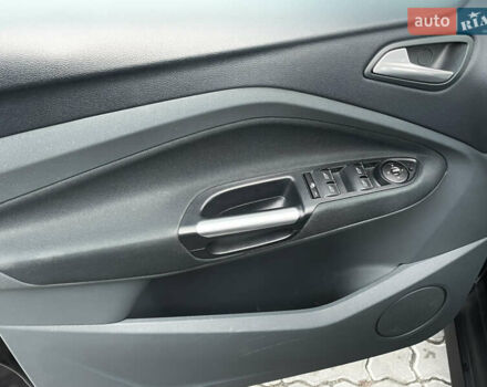 Черный Форд Си-Макс, объемом двигателя 1.6 л и пробегом 206 тыс. км за 8699 $, фото 36 на Automoto.ua