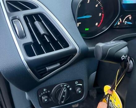 Черный Форд Си-Макс, объемом двигателя 1.6 л и пробегом 229 тыс. км за 8450 $, фото 12 на Automoto.ua