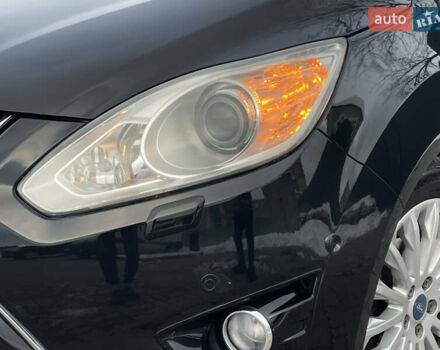 Черный Форд Си-Макс, объемом двигателя 1.6 л и пробегом 206 тыс. км за 8699 $, фото 17 на Automoto.ua