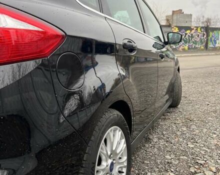 Чорний Форд Сі-Макс, об'ємом двигуна 1.6 л та пробігом 228 тис. км за 7998 $, фото 7 на Automoto.ua