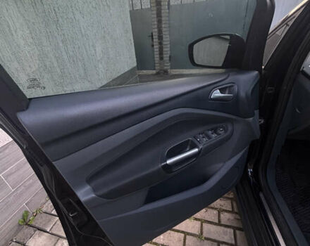 Черный Форд Си-Макс, объемом двигателя 2 л и пробегом 174 тыс. км за 9000 $, фото 9 на Automoto.ua