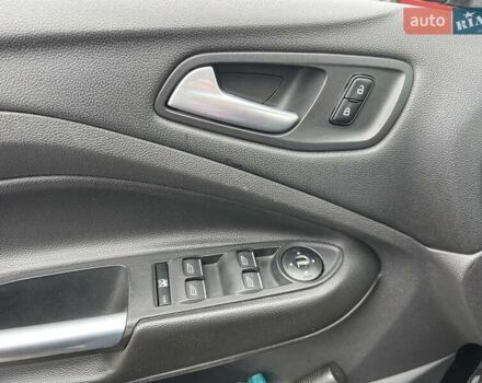 Черный Форд Си-Макс, объемом двигателя 2 л и пробегом 125 тыс. км за 9999 $, фото 16 на Automoto.ua