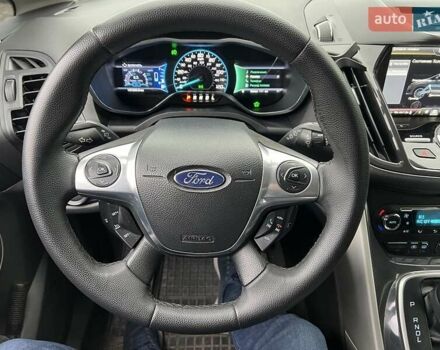 Черный Форд Си-Макс, объемом двигателя 2 л и пробегом 125 тыс. км за 9999 $, фото 10 на Automoto.ua