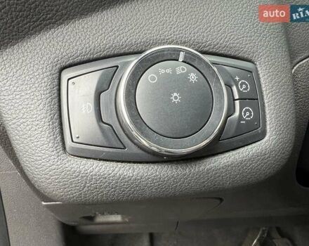 Черный Форд Си-Макс, объемом двигателя 2 л и пробегом 125 тыс. км за 9999 $, фото 17 на Automoto.ua