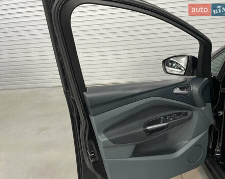 Чорний Форд Сі-Макс, об'ємом двигуна 1.6 л та пробігом 220 тис. км за 8990 $, фото 43 на Automoto.ua