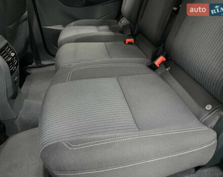 Чорний Форд Сі-Макс, об'ємом двигуна 1.6 л та пробігом 220 тис. км за 8990 $, фото 41 на Automoto.ua