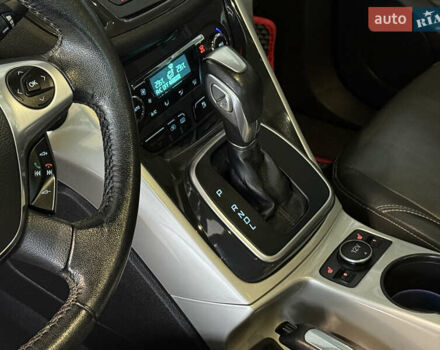 Черный Форд Си-Макс, объемом двигателя 2 л и пробегом 188 тыс. км за 9900 $, фото 19 на Automoto.ua