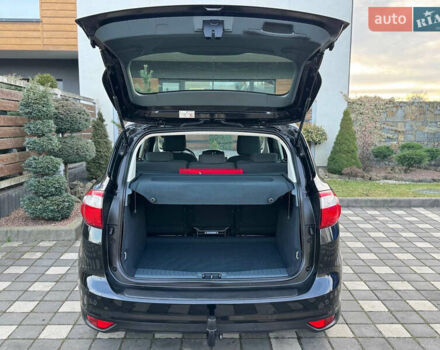 Черный Форд Си-Макс, объемом двигателя 1.6 л и пробегом 232 тыс. км за 8199 $, фото 74 на Automoto.ua