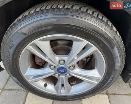Черный Форд Си-Макс, объемом двигателя 1.6 л и пробегом 232 тыс. км за 8199 $, фото 78 на Automoto.ua