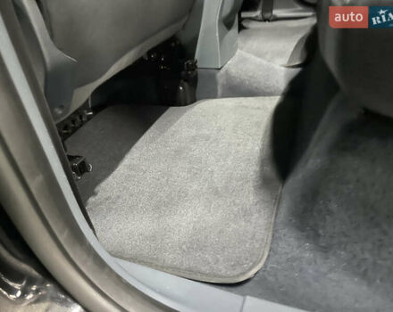 Чорний Форд Сі-Макс, об'ємом двигуна 1.6 л та пробігом 220 тис. км за 8990 $, фото 42 на Automoto.ua