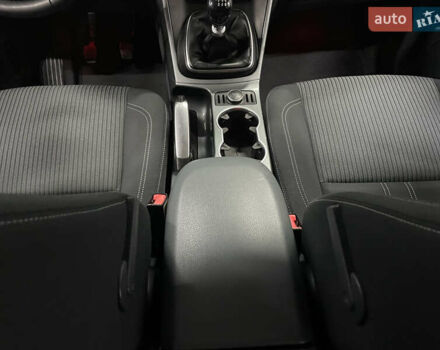 Чорний Форд Сі-Макс, об'ємом двигуна 1.6 л та пробігом 220 тис. км за 8990 $, фото 60 на Automoto.ua