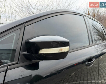 Черный Форд Си-Макс, объемом двигателя 2 л и пробегом 154 тыс. км за 11450 $, фото 32 на Automoto.ua