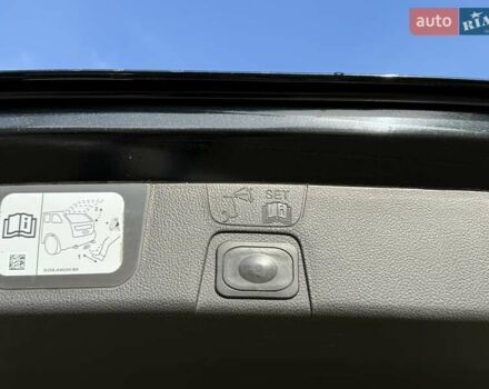 Черный Форд Си-Макс, объемом двигателя 2 л и пробегом 187 тыс. км за 9999 $, фото 13 на Automoto.ua