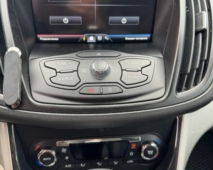 Черный Форд Си-Макс, объемом двигателя 2 л и пробегом 178 тыс. км за 11200 $, фото 7 на Automoto.ua