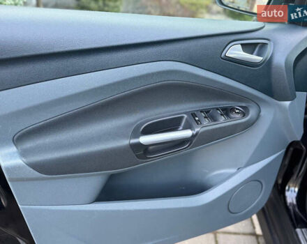 Черный Форд Си-Макс, объемом двигателя 1.6 л и пробегом 232 тыс. км за 8199 $, фото 34 на Automoto.ua