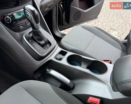 Черный Форд Си-Макс, объемом двигателя 2 л и пробегом 154 тыс. км за 11450 $, фото 17 на Automoto.ua