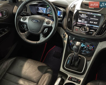 Черный Форд Си-Макс, объемом двигателя 2 л и пробегом 188 тыс. км за 9900 $, фото 13 на Automoto.ua