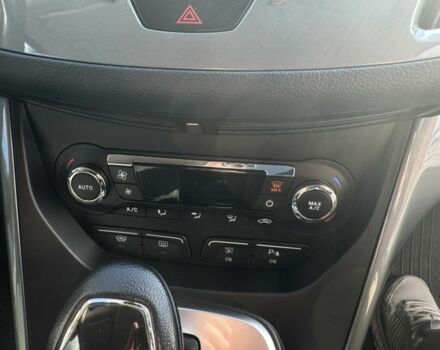 Черный Форд Си-Макс, объемом двигателя 2 л и пробегом 177 тыс. км за 9700 $, фото 12 на Automoto.ua