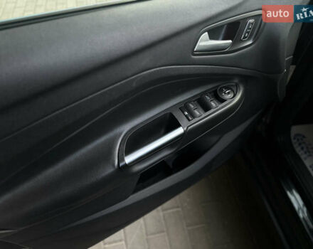 Черный Форд Си-Макс, объемом двигателя 2 л и пробегом 195 тыс. км за 9900 $, фото 9 на Automoto.ua