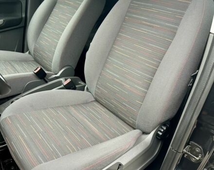 Черный Форд Си-Макс, объемом двигателя 1.8 л и пробегом 253 тыс. км за 5399 $, фото 17 на Automoto.ua