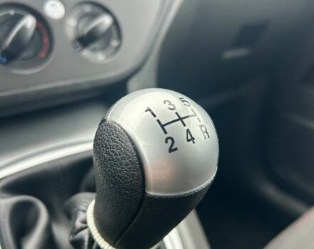 Черный Форд Си-Макс, объемом двигателя 1.8 л и пробегом 253 тыс. км за 5399 $, фото 19 на Automoto.ua