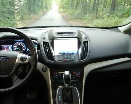 Черный Форд Си-Макс, объемом двигателя 2 л и пробегом 132 тыс. км за 8300 $, фото 9 на Automoto.ua