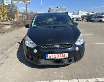 Черный Форд Си-Макс, объемом двигателя 2 л и пробегом 340 тыс. км за 4612 $, фото 1 на Automoto.ua