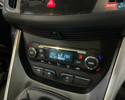 Коричневый Форд Си-Макс, объемом двигателя 1.6 л и пробегом 233 тыс. км за 8650 $, фото 22 на Automoto.ua