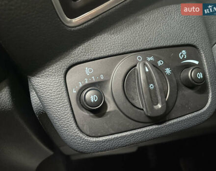 Коричневий Форд Сі-Макс, об'ємом двигуна 1.6 л та пробігом 229 тис. км за 9700 $, фото 33 на Automoto.ua