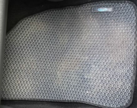 Красный Форд Си-Макс, объемом двигателя 1.8 л и пробегом 182 тыс. км за 6800 $, фото 8 на Automoto.ua