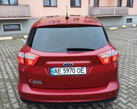 Червоний Форд Сі-Макс, об'ємом двигуна 2 л та пробігом 133 тис. км за 10600 $, фото 4 на Automoto.ua