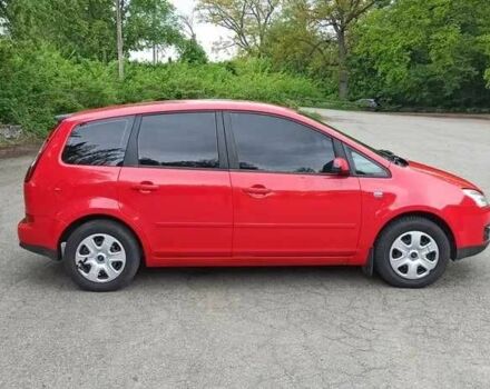 Красный Форд Си-Макс, объемом двигателя 1.6 л и пробегом 350 тыс. км за 3999 $, фото 5 на Automoto.ua