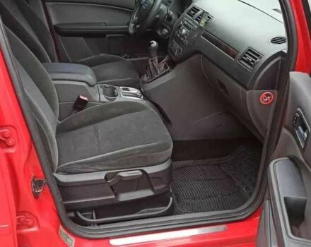 Красный Форд Си-Макс, объемом двигателя 1.6 л и пробегом 350 тыс. км за 3999 $, фото 10 на Automoto.ua